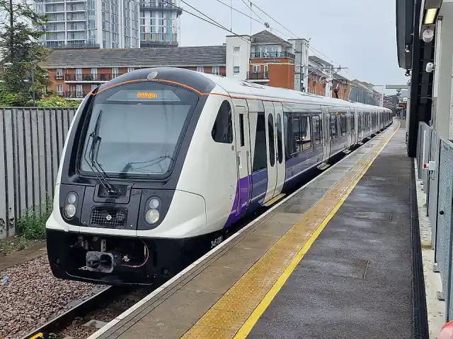 Class 345 train